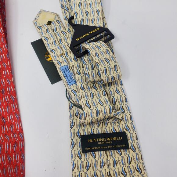 Hunting World 2 Pack Vintage Silk Ties 1 Red and 1 Tan New with tags - Picture 4 of 10